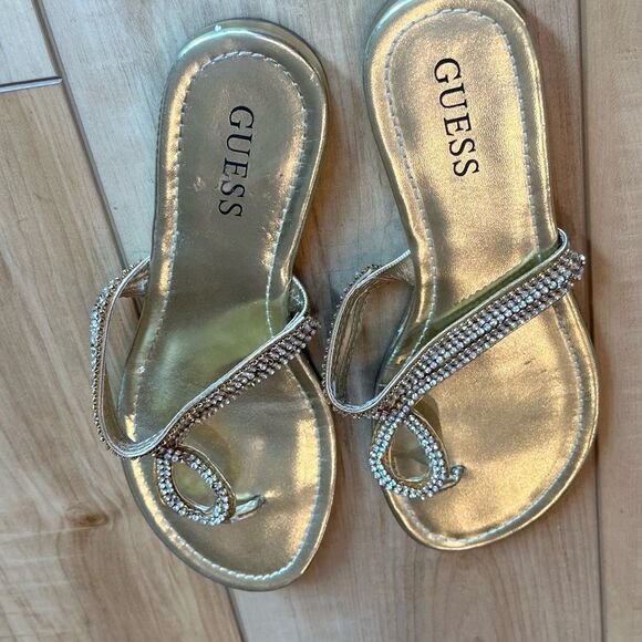 Guess Women's Gold - Rhinestone - Beaded Flat Sandals Size 8/12 - Picture 3 of 11